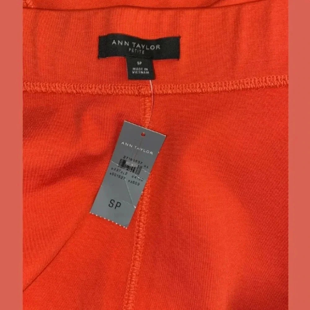 NWT Ann Taylor women’s stretch A line skirt knee length size small petite - Picture 4 of 5
